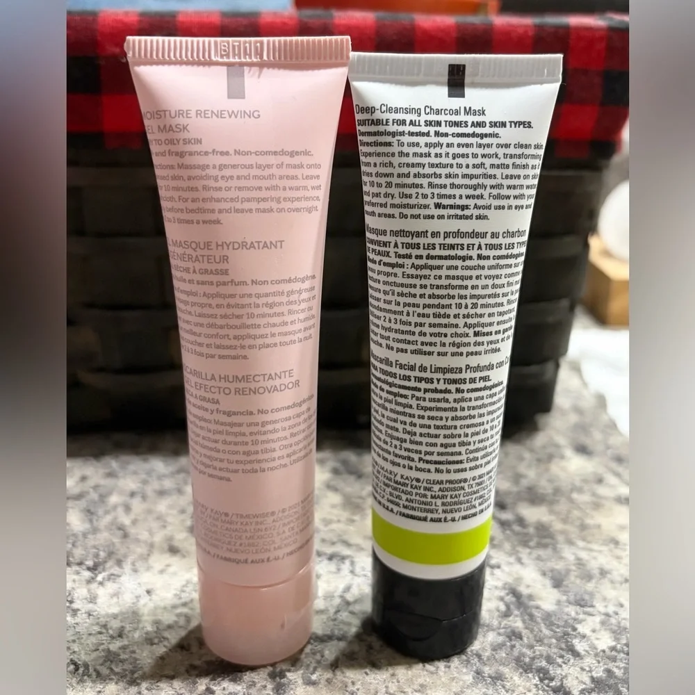 Mary Kay Masking Minis - TimeWise Renewing Gel Mask & ClearProof Charcoal Mask